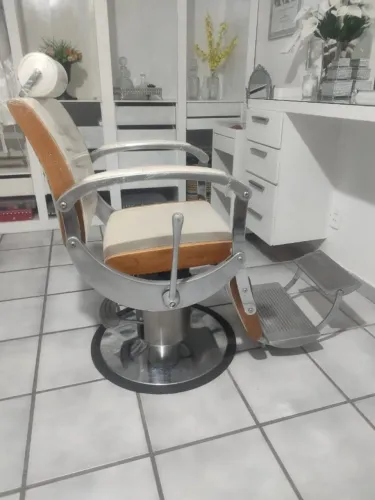 Cadeira Ferrante Barbearia e Maquiagem