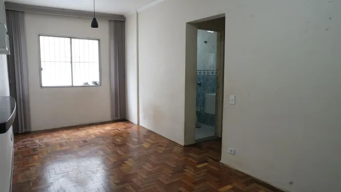 Apartamento com 2 Quarto(s) e 1 banheiro(s) para Alugar, 60 m² por R$ 1600 / Mês