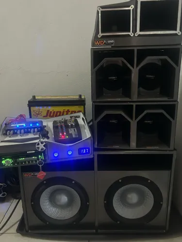 Vendo som automotivo 