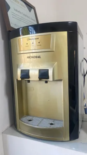 bebedouro/gelágua da Mondial Premium