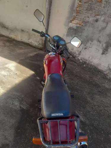 Estou vendendo para comprar uma de maior cilindrado 