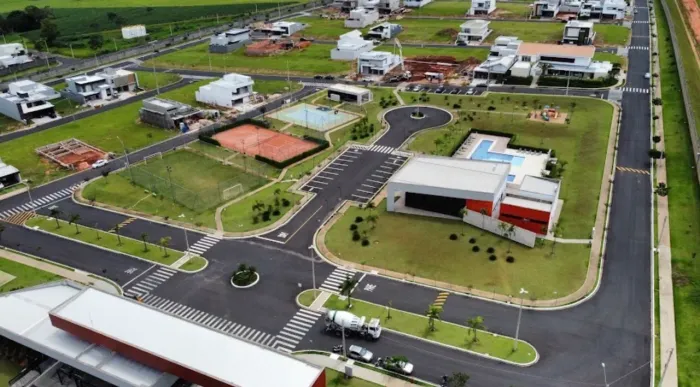 Vende-se Terreno Jardins de Renoir 300 m2
