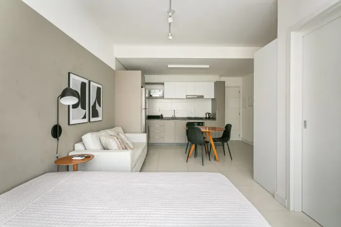 Studio com 1 dormitório para alugar, 35 m² por R$ 3.984,46/mês - Pantanal - Florianópolis/