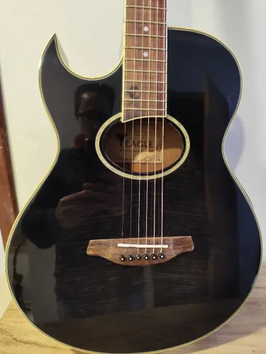 Violão canhoto Eagle