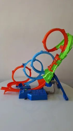 Pista Hot Wheels Action Voltas e Colisões Desafiadoras