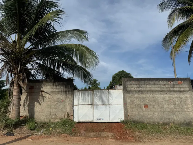 VENDO TERRENO COM CASA