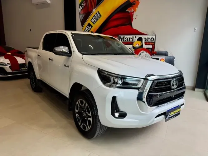 Toyota Hilux CD SRX 4X4 2.8 TDI 16V Diesel Aut. 2024