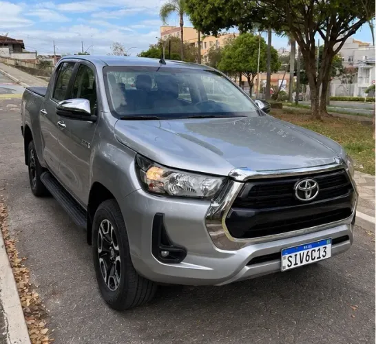 Toyota Hilux CD SRV 4X4 2.8 TDI Diesel Aut. 2024