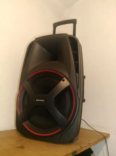 Caixa amplificada pra festas