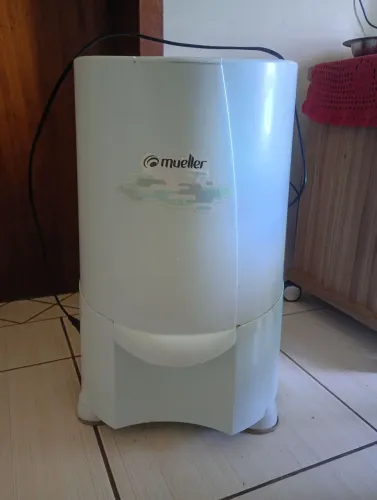 Centrífuga 220v, marca Mueller