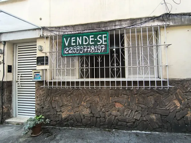 Apartamento térreo no centro