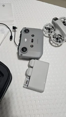 Drone Dji Neo Novo + Case + baterias extras + Controle