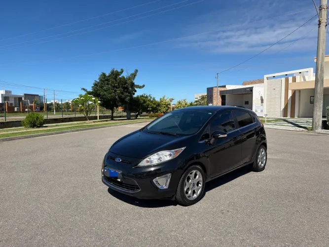 Ford Fiesta SE 1.6 16V Flex 5P 2013