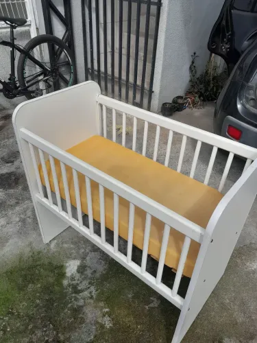 Mini berço com colchão