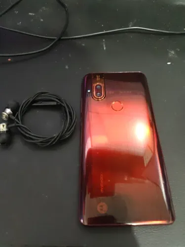 Motorola One Hyper 128GB armazenamento