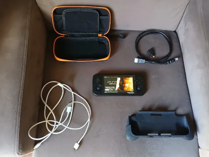 Retroid pocket 3+ (com acessórios)