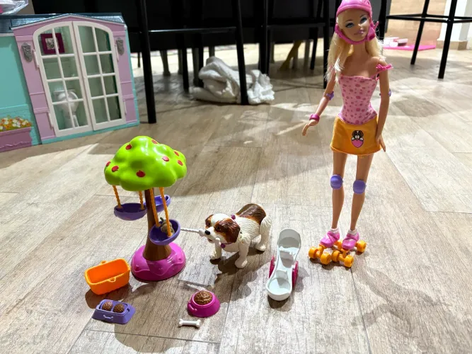 boneca barbie doggie park patinadora