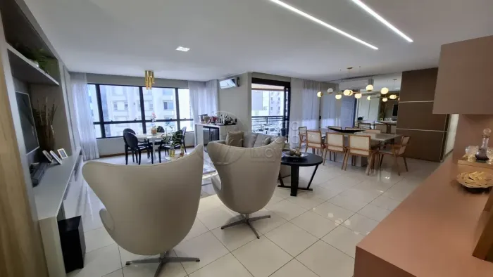 Apartamento com vista mar com 4 Suítes e Varanda à venda na Ponta Verde no Edf Monforte