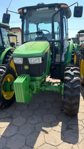 Trator John Deere 5070E 2026 Zero