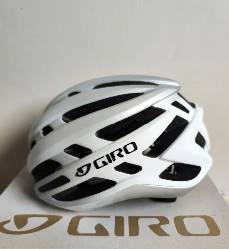 Capacete Giro Agilis Branco