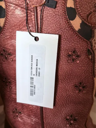 Vendo bota goyazes nova