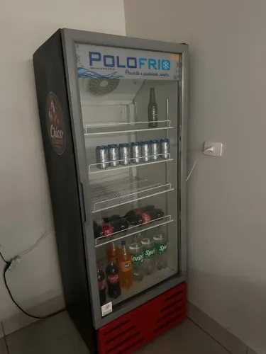 Expositor polo frio 440 litros 