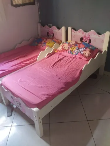 Cama infantil menina + Colchão 