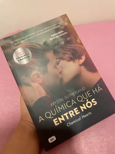 A química que há entre nós-Krystal Sutherland livro
