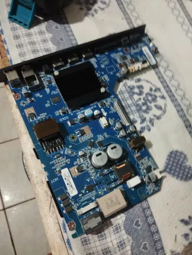 Placa Principal TV 32" Roku EL.MT9011-FA48-SMT Original - Funcionando módulo wifi
