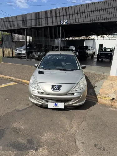 Peugeot 207 XR 1.4 Flex 8V 5P 2012