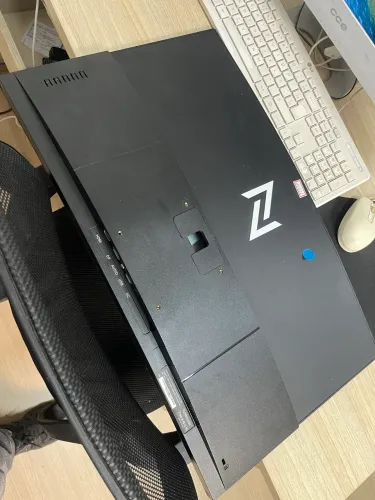 Vendo monitor gamer ( com defeito )