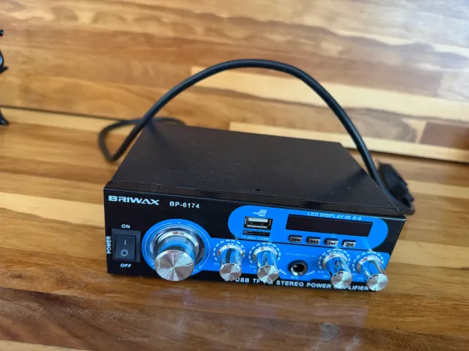 Amplificador áudio Bluetooth receiver 200w, FM, UBS, Karaokê 