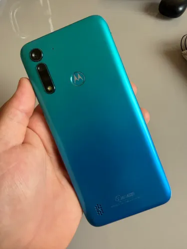 Motorola g8 Power Lite