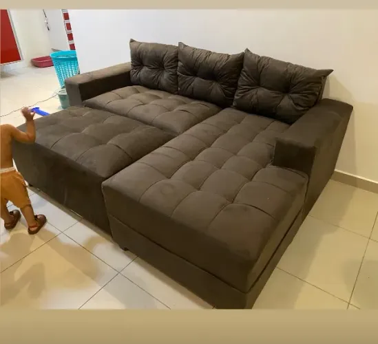 Sofá 3 lugares marrom marrom