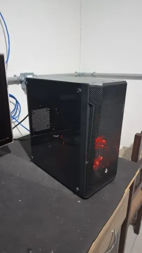 PC Ryzen 3 2200G 8GB DDR4 240GB SSD