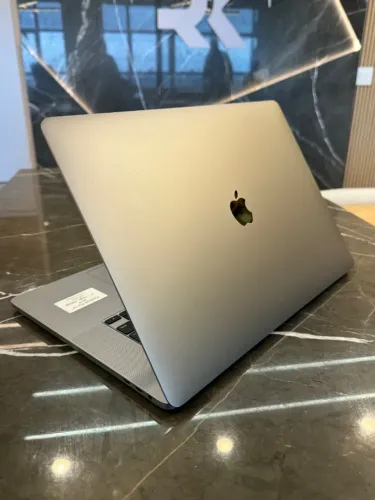 MacBook Pro 2019 16"- i7 16gb 500gb - IMPECÁVEL!