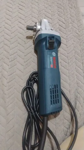 Esmelhiadeira nova ,marca Bosch