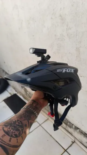 Capacete BATFOX MTB/ENDURO + LANTERNA