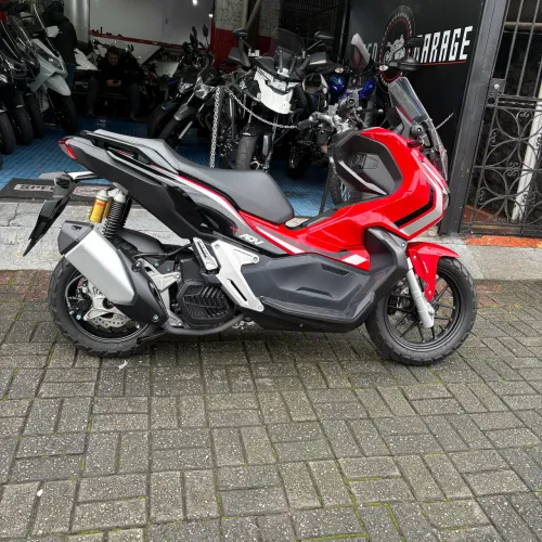 Honda Adv 150 2023 2818 km