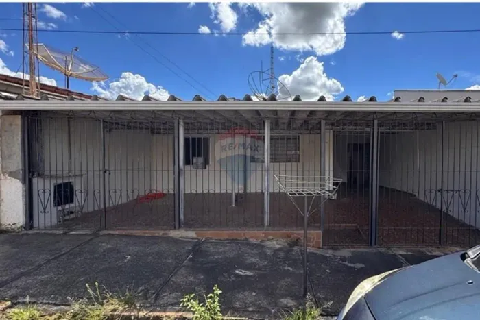 Encantadora Casa 3 Quartos em Capivari, SP!