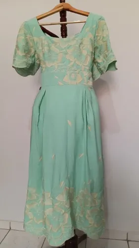 Vestido mide bordado