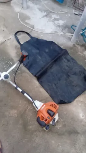 Roçadeira FS 221 STIHL 1.800,00