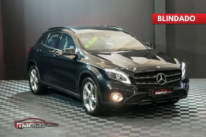 Mercedes-Benz GLA-200 GLA 200 Night 1.6. TB 16V Flex Aut. 2018