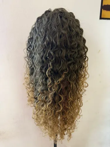 Lace wig fibra orgânica premium 70 cm