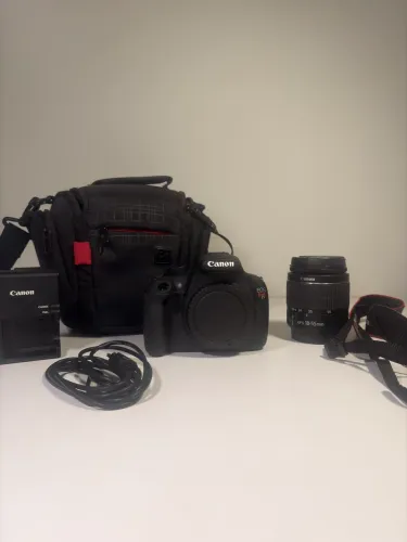 Canon T5(1200D) + Lente 18-55mm + Bolsa - Apenas 825 Cliques