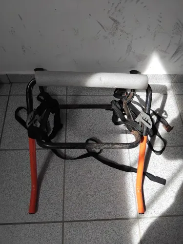 Suporte Bicicleta Carros no Porta malas até 2 Bicicleta usado com marcas de uso