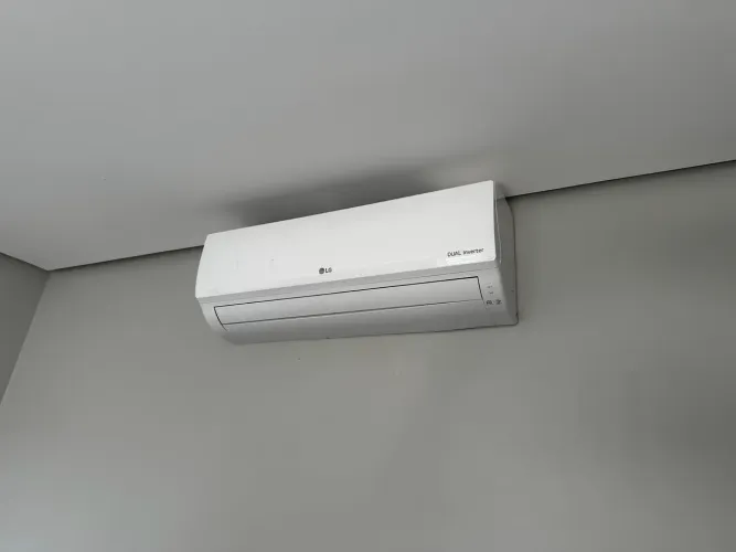 Combo Climatização Completa - Ar LG 12.000 BTUs + Aquecedor Airelec 2500W