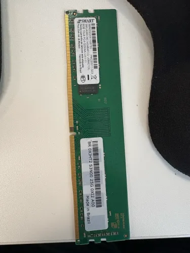 3 Memórias RAM DDR4 3200