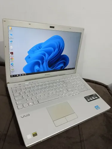 Notebook Sony Core i5 8gb HD de 500gb vídeo AMD Radeon tela de 15.6 Full HD