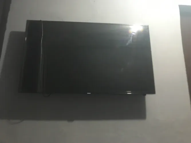Vendo essa televisão Samsung porque comprei outra menor vendo ela no valor de 600 até 550
